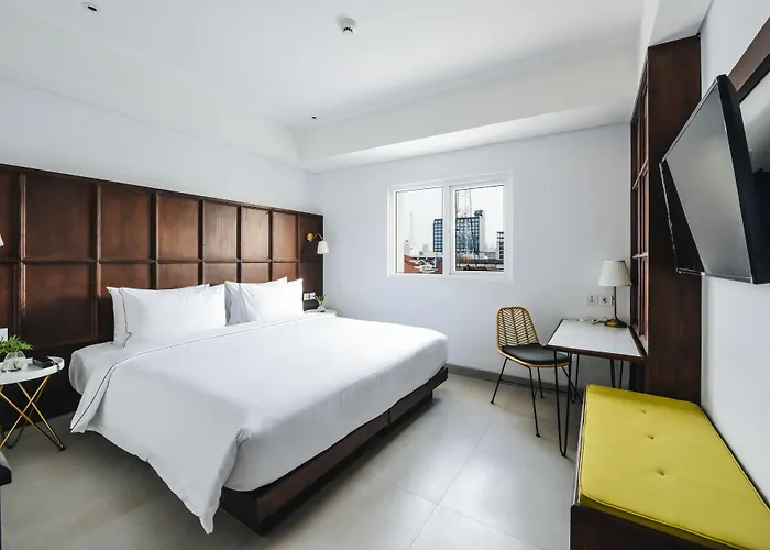 Kampi Hotel Tunjungan - Surabaya